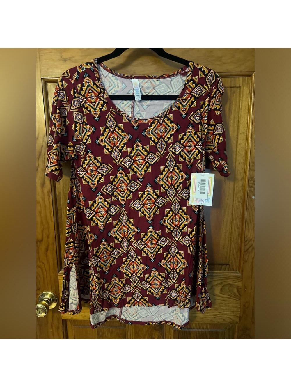 LuLaRoe Perfect T Shirt Tunic Top Soft Cranberry Gold Flowy Scoop Neck Small NWT